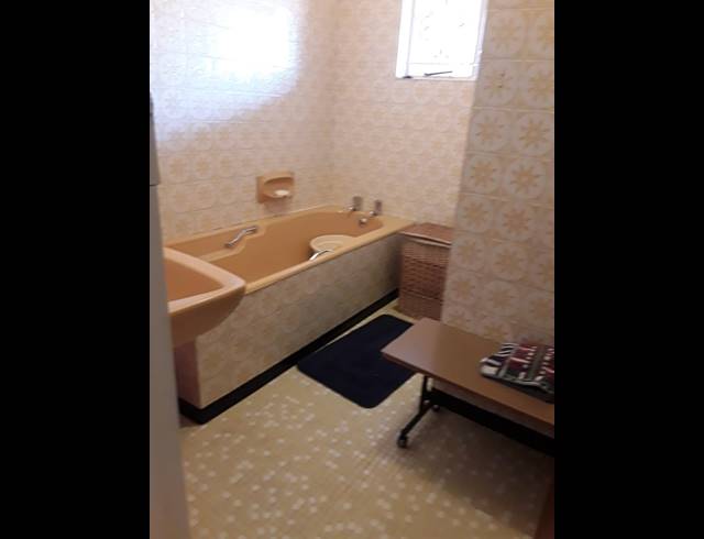 3 BEDROOM HOUSE FOR SALE IN LENNOXTON
